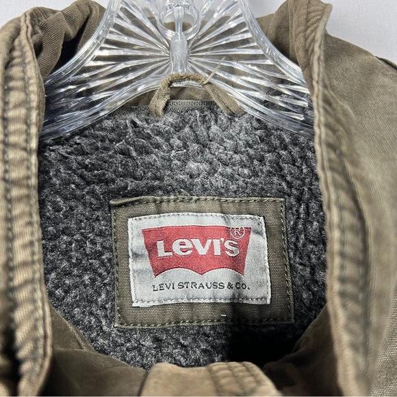Levi's Men Olive Green Military Field Jacket with Epaulettes Size CH - Picture 4 of 10